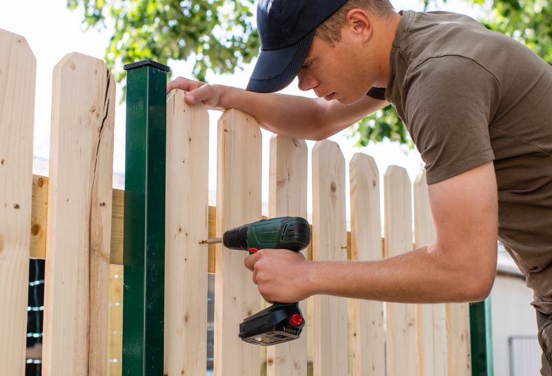 Fence Maintenance Professionals